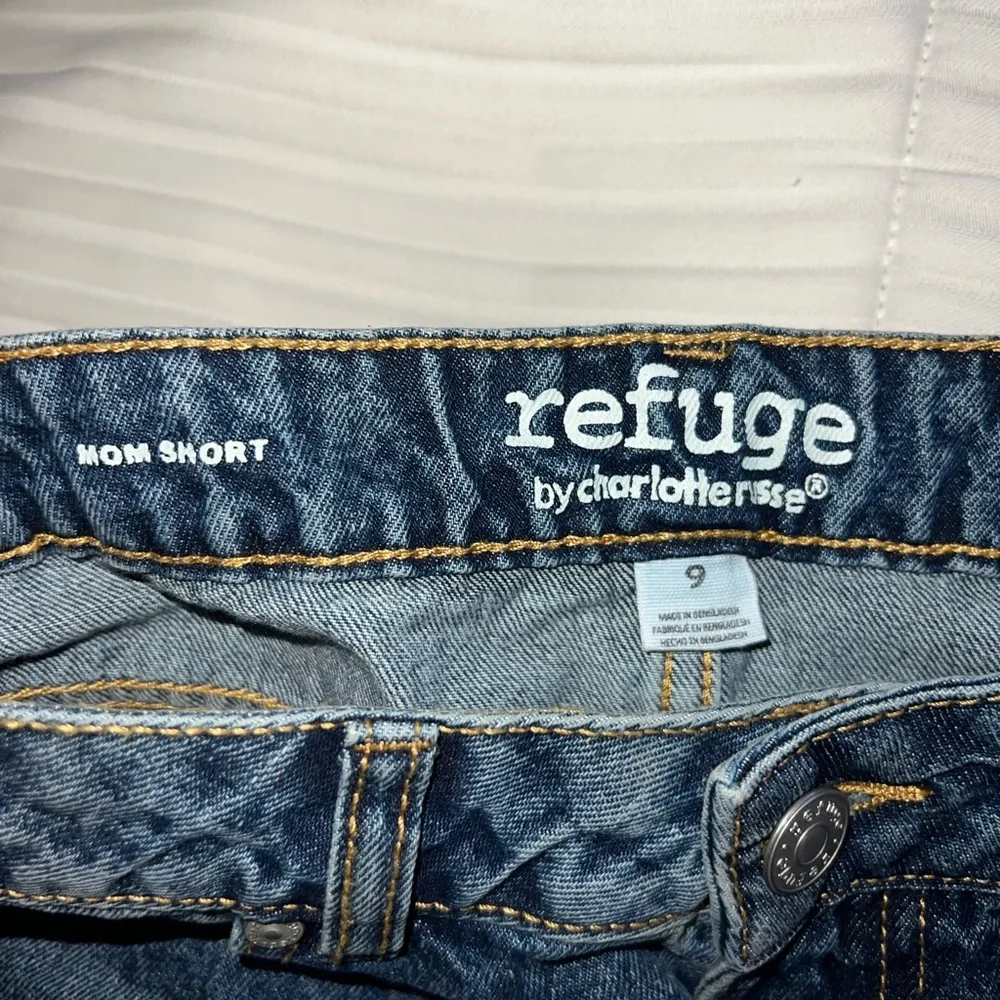 Refuge Women's Jean‎ Mom Shorts - Dark Blue